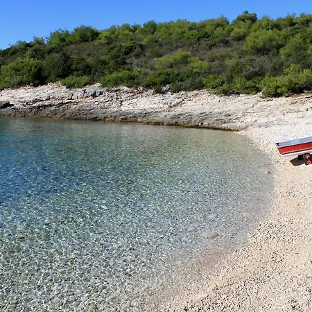 With Parking Space Rukavac, Vis - 8496 루카박