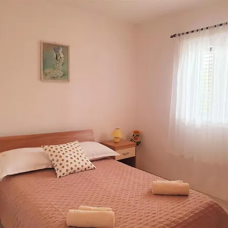 With Parking Space Rukavac, Vis - 8496 Appartement